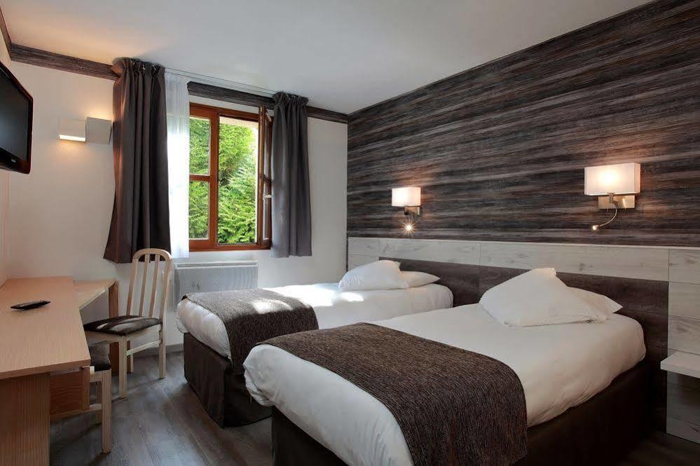 Logis Le Luth Hotell Mirecourt Exteriör bild