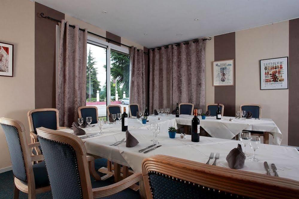 Logis Le Luth Hotell Mirecourt Exteriör bild