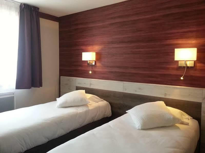 Logis Le Luth Hotell Mirecourt Exteriör bild